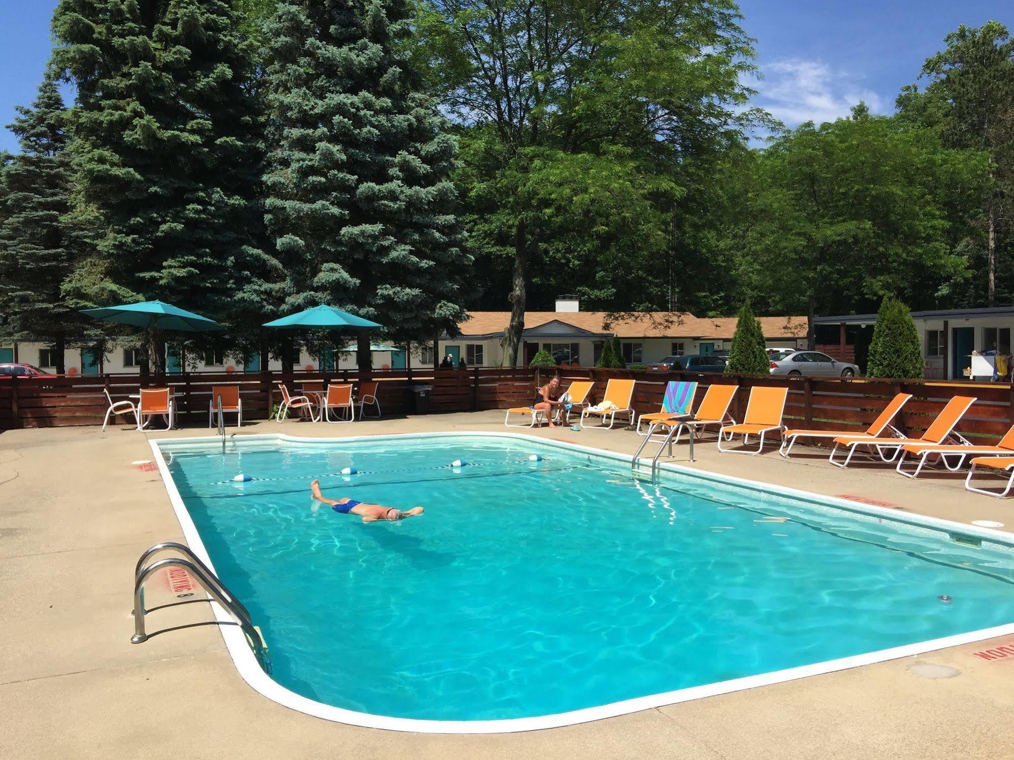 Starlite Resort Saugatuck Dış mekan fotoğraf